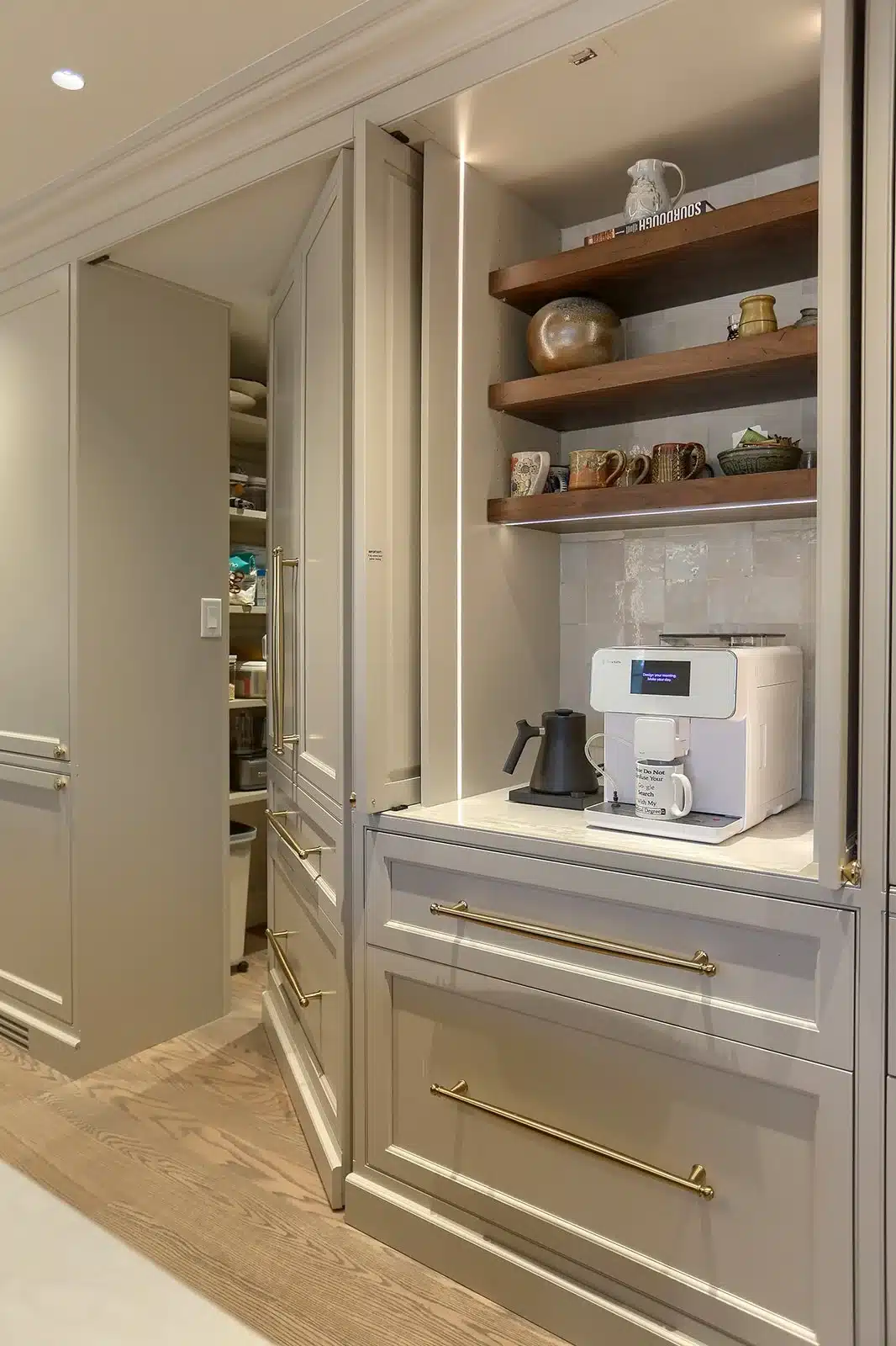 classic-refinement-25-CJ2A2660