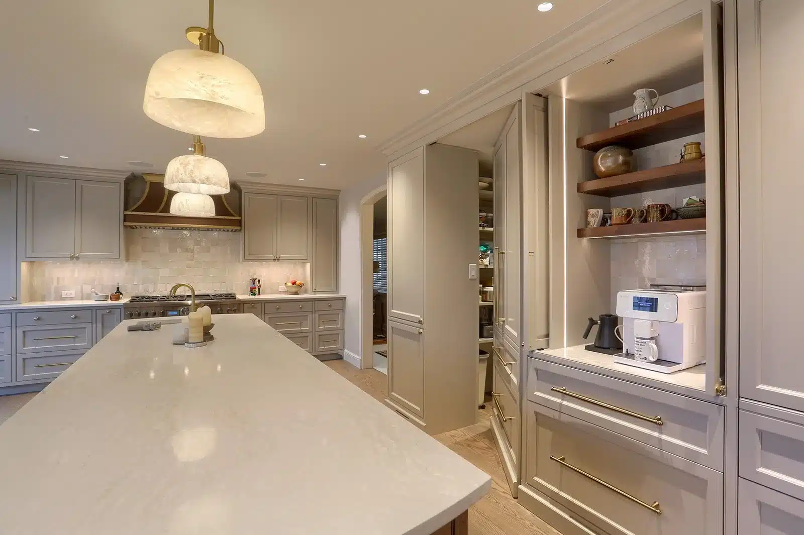 classic-refinement-26-CJ2A2665