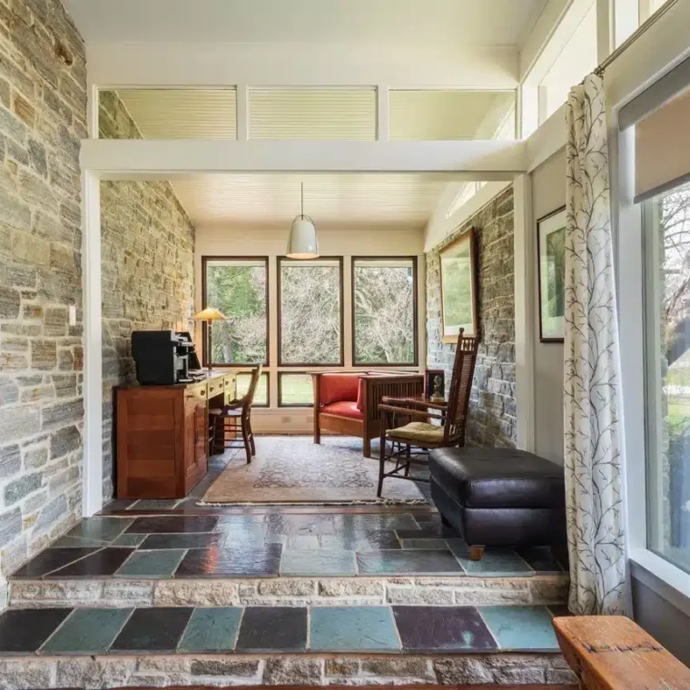 midcent-house-reno-living-1-full