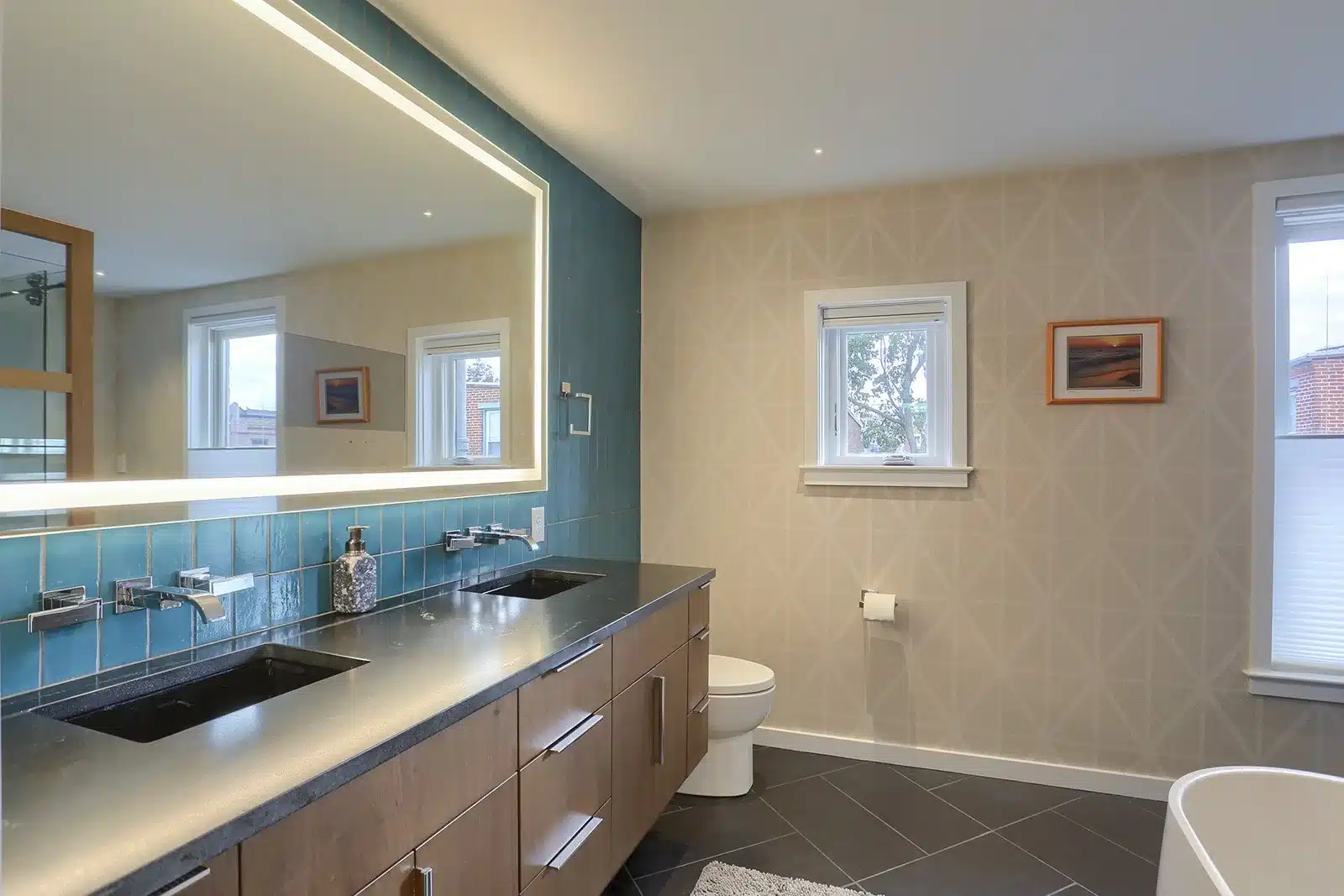 contemporary-primary-suite-15