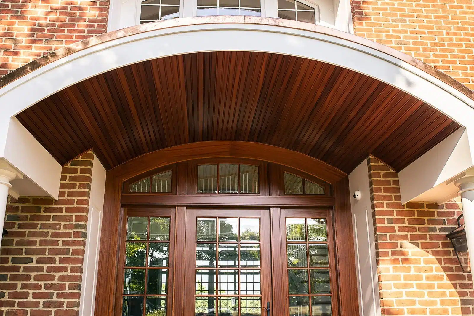 custom-arched-portico_0578