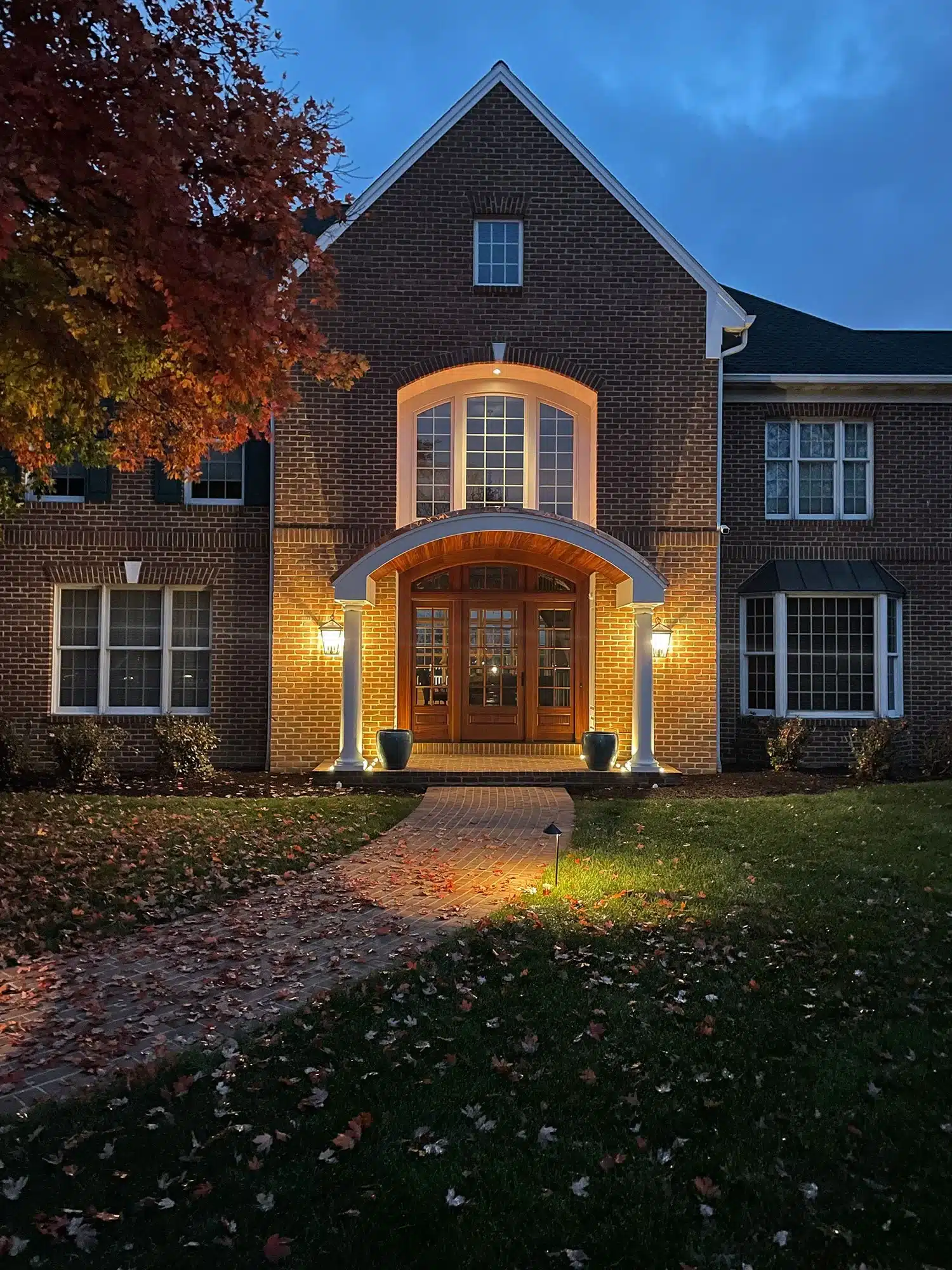 custom-arched-portico_2455