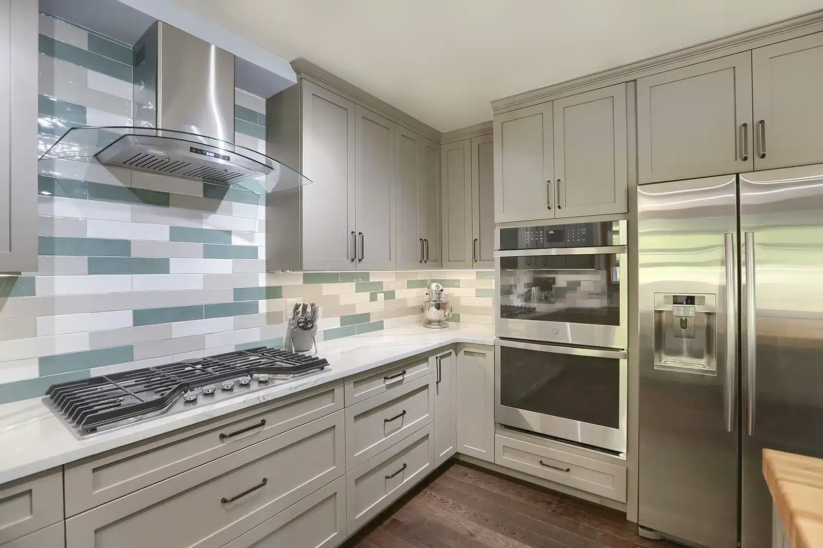 kitchen-neutral-tones-corner1