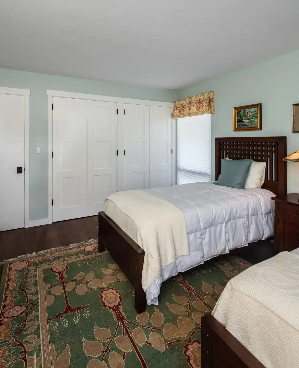 midcent-house-reno-bedroom-1-full