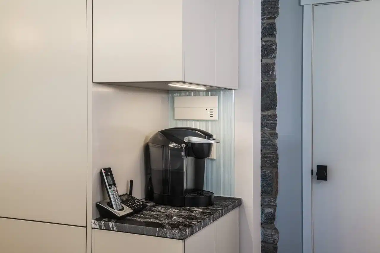 midcent-house-reno-kitchen-8-full