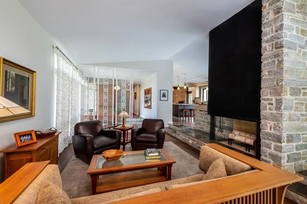 midcent-house-reno-living-3-full