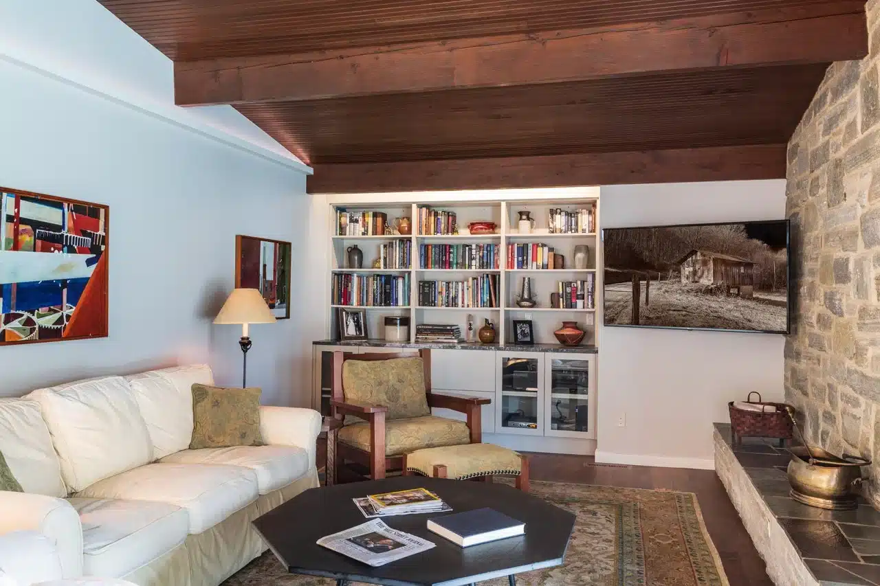 midcent-house-reno-living-5-full