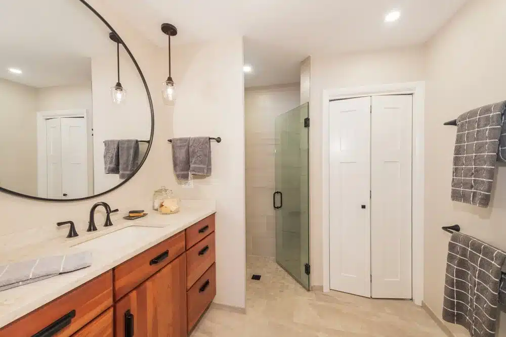 neutral-bathroom1_8505838