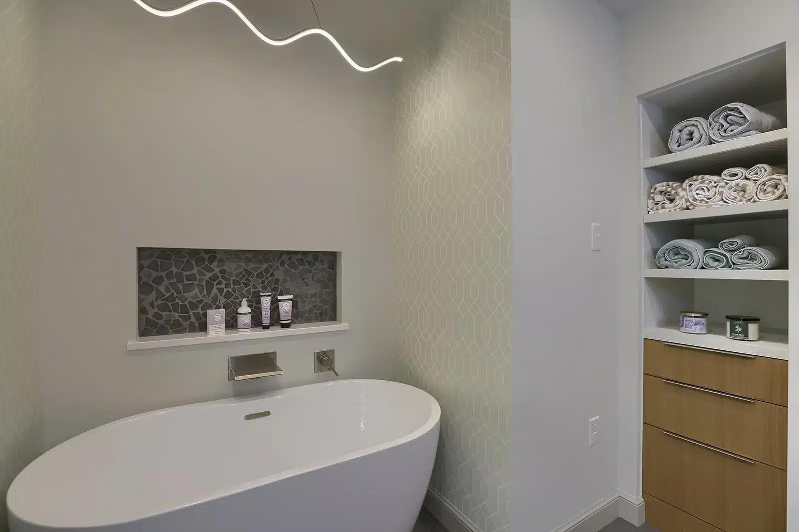 serene-bath-2